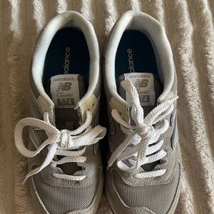 New Balance 574 Classic Sneakers - Gray and White